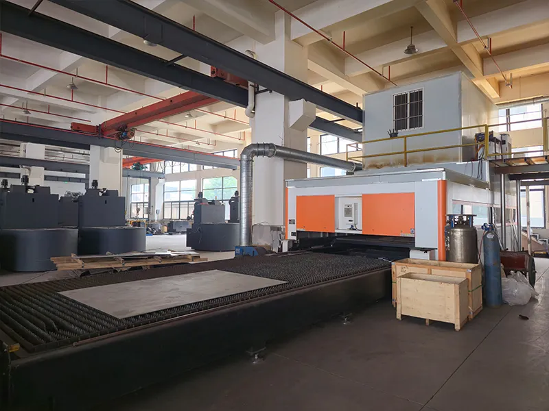 Large laser cutting machine